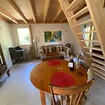 בית נופש Wildflower Lane *
